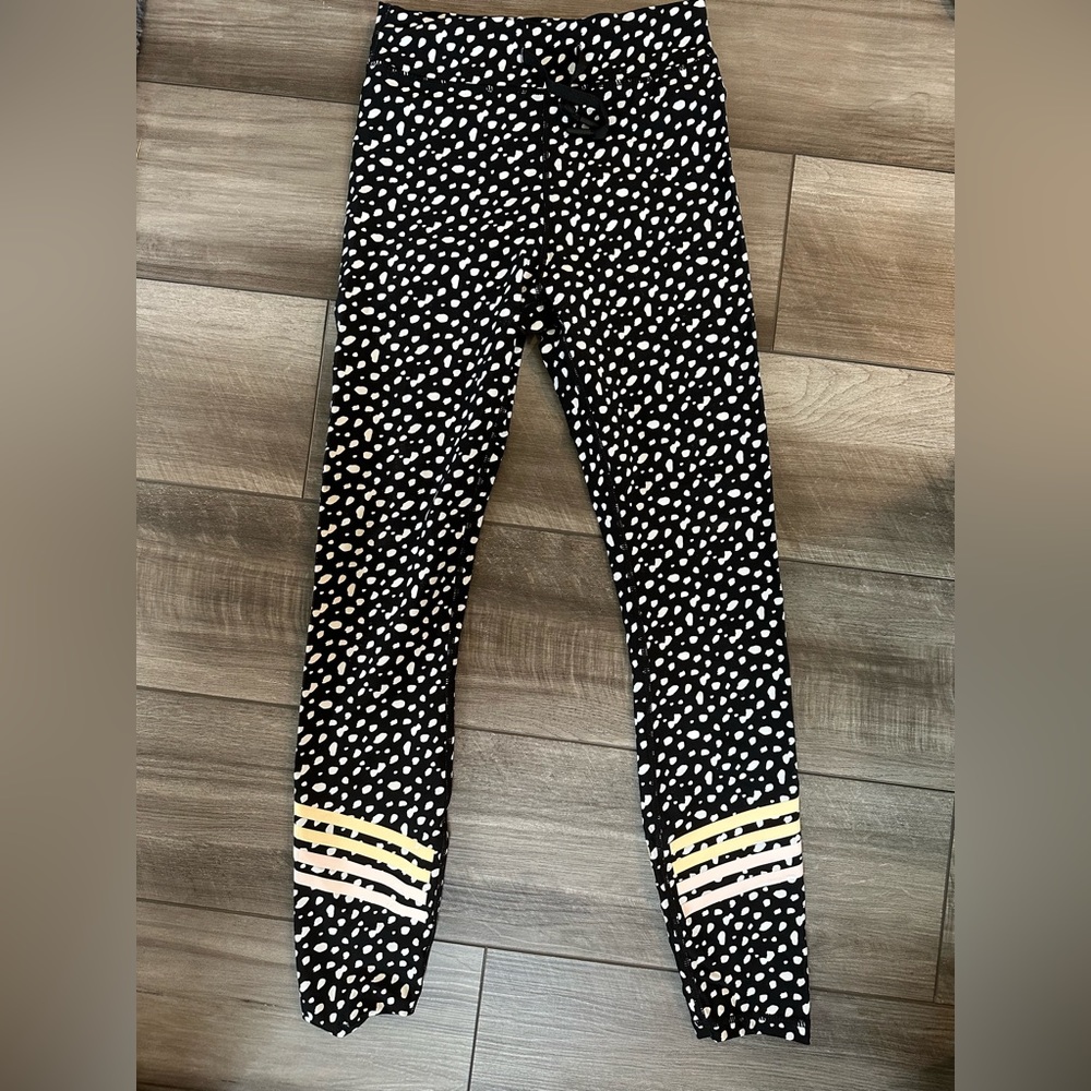 Sarah’s Day X White Fox leggings size small